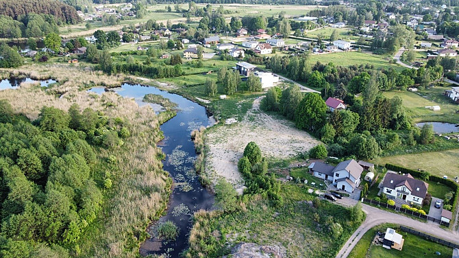 Pārdodu apbūves zemi gleznainā un klusā vietā pie Langas upes.
Piedāvājumā apbūves zeme Rīga - foto 2