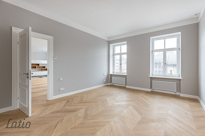 Elizabetes Rezidence  viena no spilgtākajām Rīgas arhitektūras mantojuma pērlēm  celta 19. Rīga - foto 4