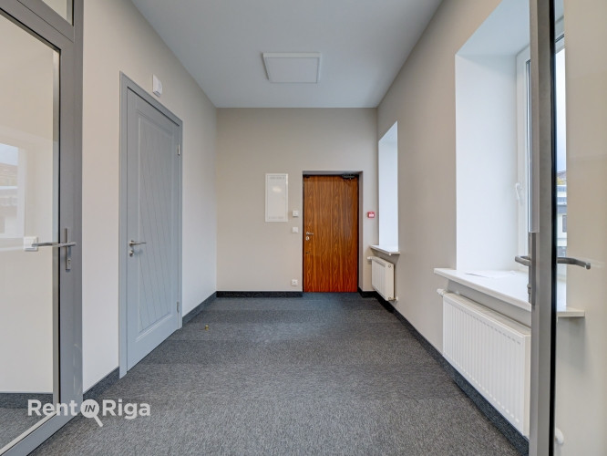 Jaunas biroja telpas Klusajā centrā.  Piedāvājam nomai mūsdienīgas un stilīgas biroja telpas Rīga - foto 5