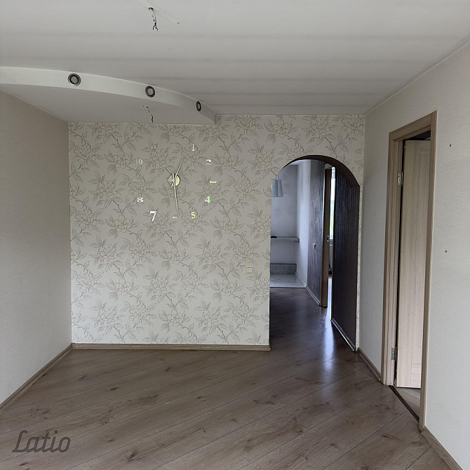 Dzīvokļa platība  54,7 m, tam ir balkons un slēdzams pagrabs.
Dzīvoklī ir veikta saskaņota Tukums un novads - foto 3