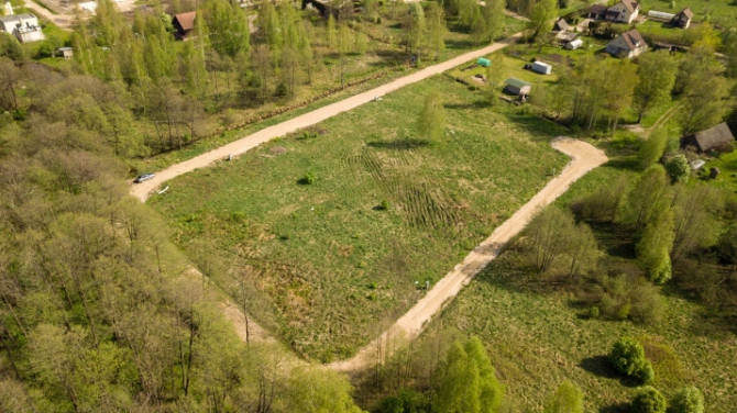 Zemes gabals Trīsciemā - savrupmāju apbūves teritorija (DzS1).  Atļautie izmantošanas veidi: Rīga - foto 3