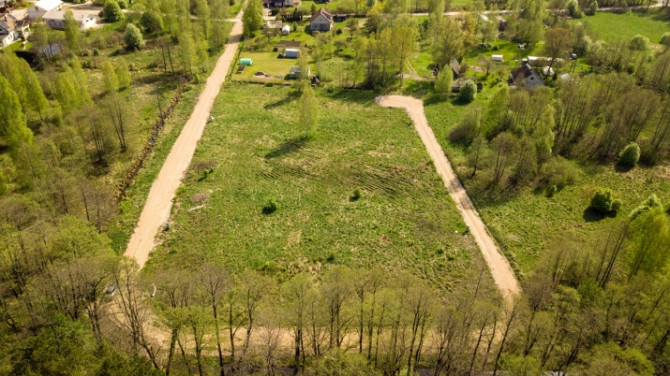Zemes gabals Trīsciemā - savrupmāju apbūves teritorija (DzS1).  Atļautie izmantošanas veidi: Rīga - foto 7
