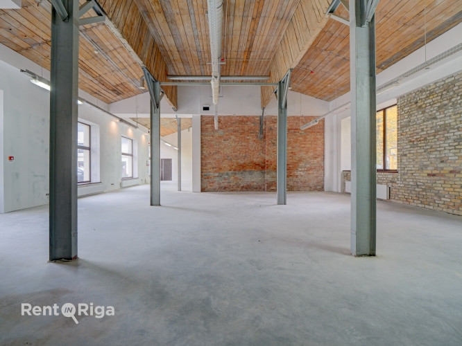 Jaunas, plašas un modernas telpas Klusajā centrā  Piedāvājam nomai mūsdienīgas un stilīgas Rīga - foto 3