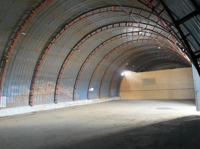 Noliktavas telpas Rumubulā.  + Puse pusapaļais angārs 450 m2; + 1. stāvs; + Jauni vārti Rīgas rajons - foto 4