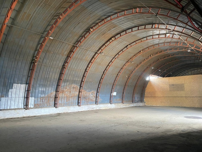 Noliktavas telpas Rumubulā.  + Puse pusapaļais angārs 450 m2; + 1. stāvs; + Jauni vārti Rīgas rajons - foto 6