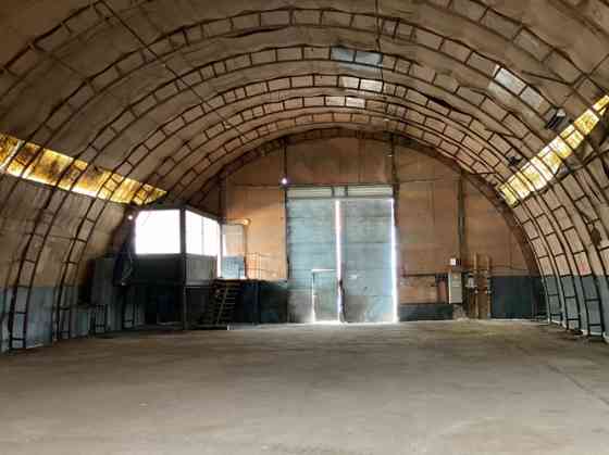 Складское помещение в аренду, Румбула  Предлагаем просторный полукруглый ангар с Rīgas rajons