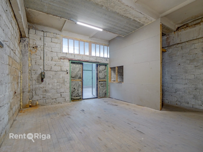 Ražošanas/noliktavas telpas ar augstiem vārtiem Piņķos  Izīrē kvalitatīvas un funkcionālas Rīgas rajons - foto 8