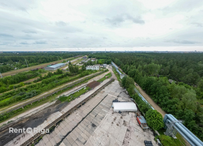Pārdodās rūpnieciskās attīstības teritorija Rīgā  Tiek pārdoti divi savstarpēji Rīga - foto 4