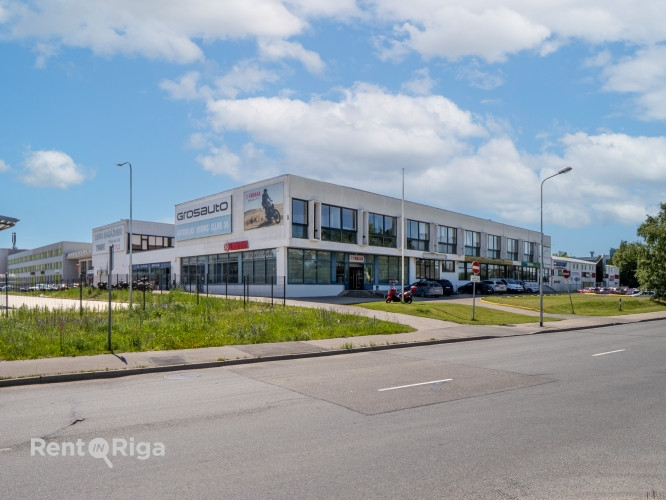 Iznomā tirdzniecības telpas Pildas ielā 16, Rīgā.  Telpas atrodas ēkas 1. stāvā ar tiešu ieeju no fa Рига - изображение 2