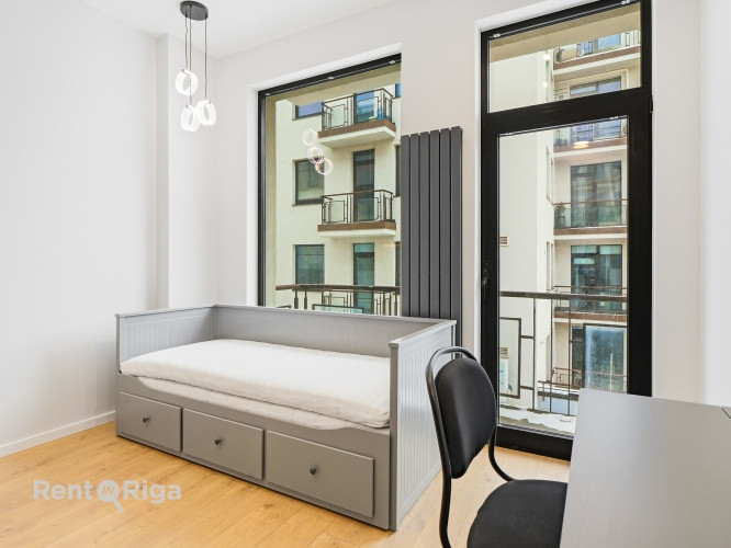 Iegādei pieejams mūsdienīgs un līdz detaļām pārdomāts studio tipa dzīvoklis Ernesta Rīga - foto 3