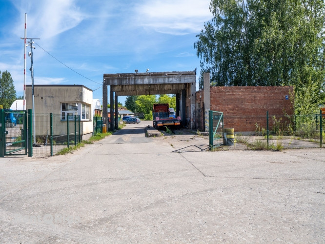 Pārdod komerciālu īpašumu ar 5 ēkām un 1.861 ha zemes  Rumbula, Rīga Adrese: Vējstura iela Rīgas rajons - foto 3