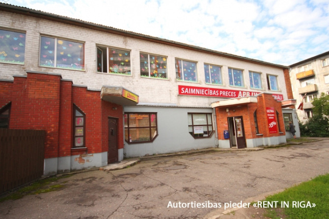 Veikala vai vieglās ražošanas telpas Sarkandaugavā  Piedāvājumā plašas un Rīga - foto 1