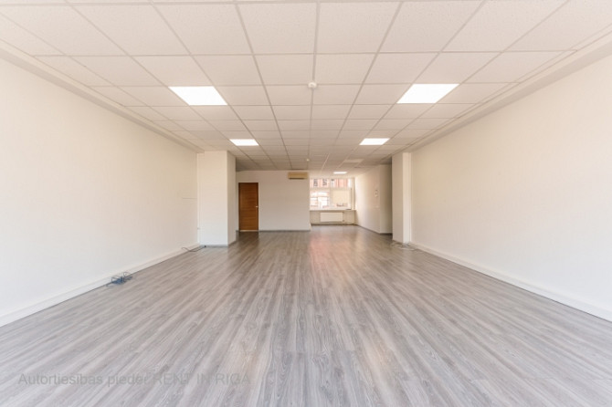Iznomā biroja telpas Elijas ielā 17.  + renovēta biroju ēka + kopējā platība  164,9 m2 + birojs atro Рига - изображение 8