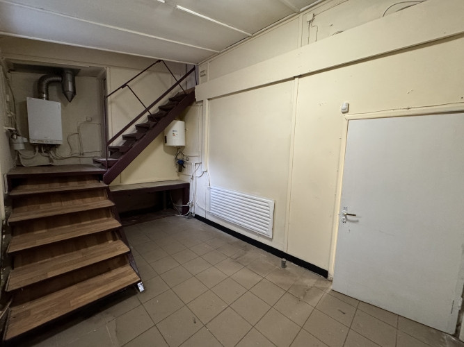 Atsevišķi stāvošā ēka un zemes gabals Āgenskalnā.  + Būves kopējā platība 100.8 m2; + Rīga - foto 7