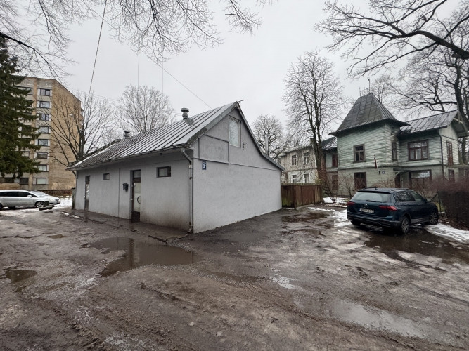 Atsevišķi stāvošā ēka un zemes gabals Āgenskalnā.  + Būves kopējā platība 100.8 m2; + Rīga - foto 2