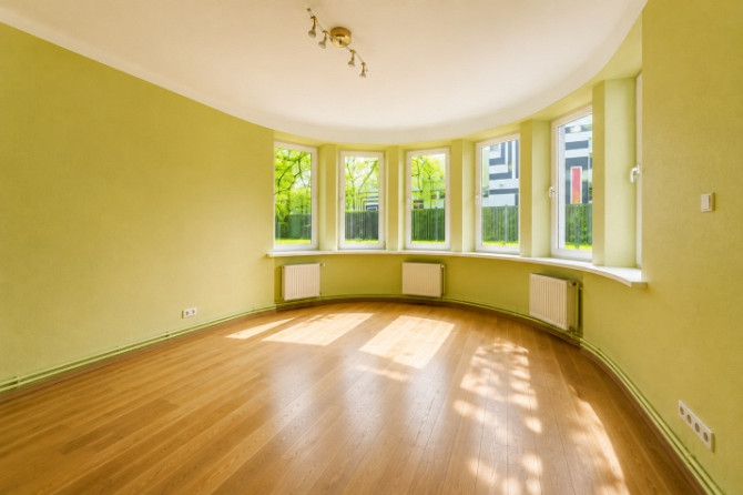Pārdod mājīgu un gatavu apdzīvošanai privātmāju Rīgas centrā! Šī ir māja, kur satiekas Rīga - foto 17