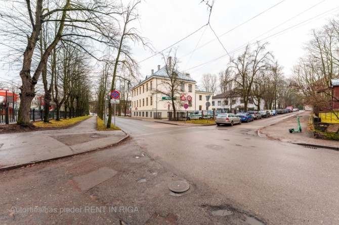 Dzīvoklis ar panorāmas logiem atjaunotā projektā Āgenskalnā. Lieliska atrašanās vieta un Rīga - foto 7