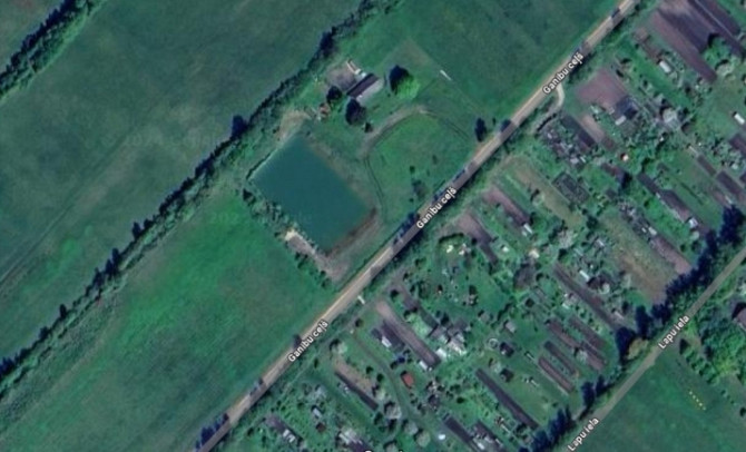Tiek pārdots zemesgabals ar lielu dīķi Brankās.  Zemes pielietojuma veids (Dzs1) - Savrupmāju Jelgava un novads - foto 2