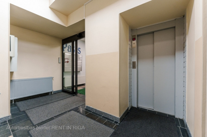 Biroja telpas Rīgas aktīvajā biroju centrā   Ir piemērota gan biroja, gan tirdzniecības Rīga - foto 9