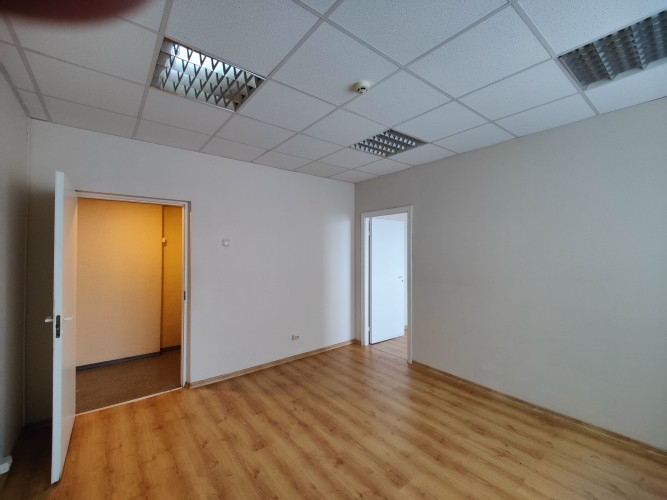 Birojs 8.stāvā Bauskas ielā 20.  Tiek iznomātas biroja telpas biznesa centra 8.stāvā,(ir 2 Rīga - foto 8