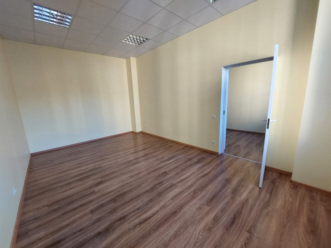 Izīrē dažādus birojus Rīgas centrā.  + Rīgas centrs  + Nelieli komunālie maksājumi  + Rīga - foto 7