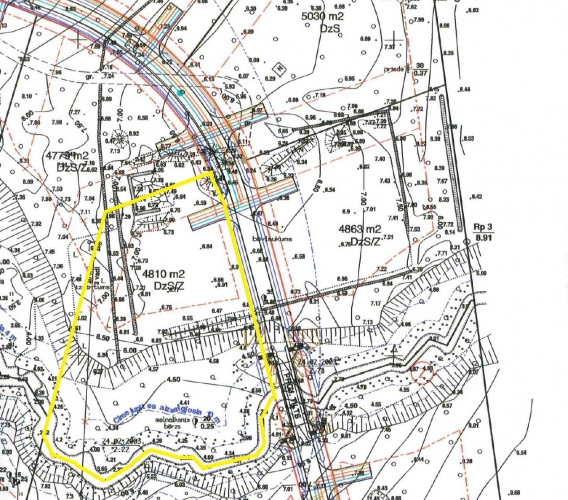 Pārdod apbūves gabalu Divezeros ar piekļuvi ezeram.  Savrupmāju dzīvojamās apbūves Ādažu novads - foto 4
