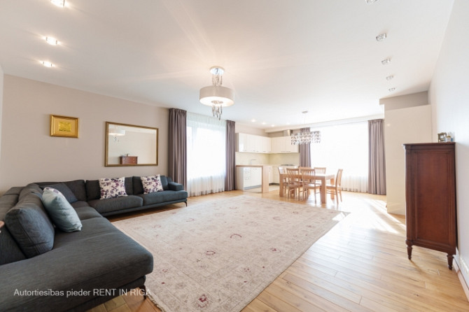 Jūras šalkoņa, vēja skaņas caur priedēm, jūras gaiss rada miera oāzi - vietu, kur laiks Jūrmala - foto 6