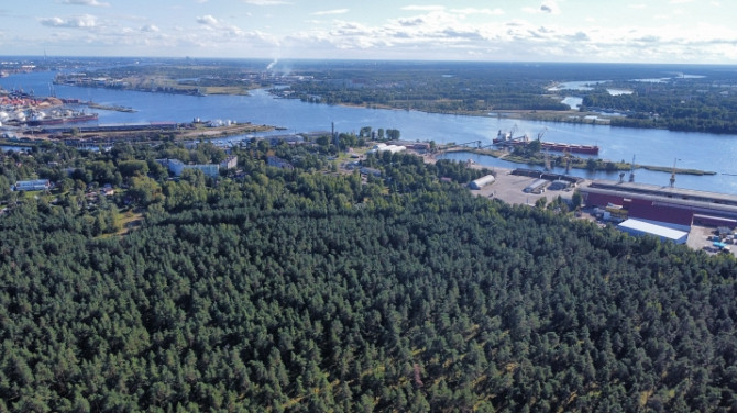 Iegādei pieejams plašs zemesgabals, ar kopējo platību 50 392 m2  Mangaļu pussalā.  Lieliska Rīga - foto 7