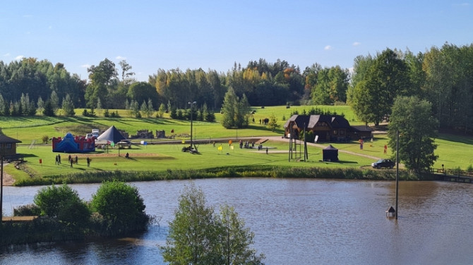 Piedāvājumā lielisks nekustamais īpašums netālu no Smiltenes 18,42 ha platībā. 4.8 ha no Valka un novads - foto 1