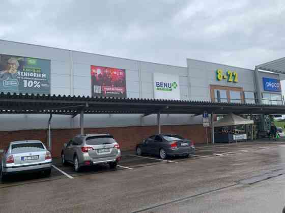 Veikala telpas Elvi tirdzniecības centrā.  - Telpa izbūvēta no jauna, neviens nomnieks tur nav bijis Jelgava un novads