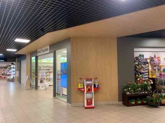Veikala telpas Elvi tirdzniecības centrā.  - Telpa izbūvēta no jauna, neviens nomnieks tur nav bijis Jelgava un novads