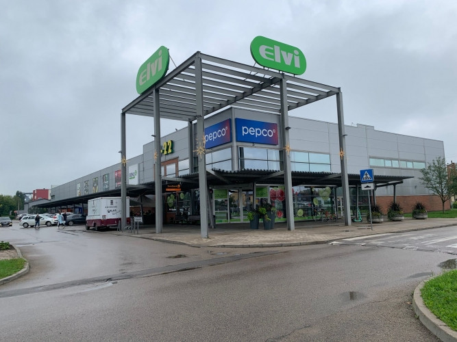 Veikala telpas Elvi tirdzniecības centrā.  - Telpa izbūvēta no jauna, neviens nomnieks tur nav Jelgava un novads - foto 1