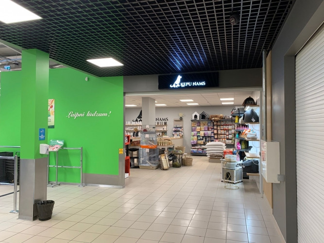 Veikala telpas Elvi tirdzniecības centrā.  - Telpa izbūvēta no jauna, neviens nomnieks tur nav Jelgava un novads - foto 5