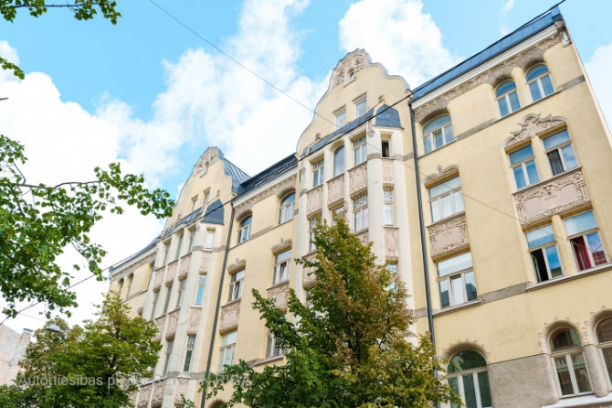 Продается 2-комнатная квартира в доме в стиле модерн.  Здание принадлежало автору Рига - изображение 2