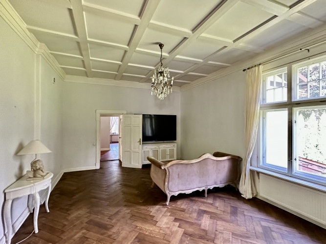 Tiek izīrēta villa klusajā Lībekas ielā Mežaparkā. Tikai 10 min braucienā no Rīgas centra Rīga - foto 6