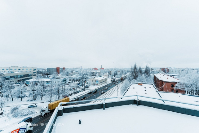 Birojs ar 3 telpām 7.stāvā Ganību dambī 36.  + 1 lielā telpa 48 kvm, 2 kabineti, katrs 14 Rīga - foto 8