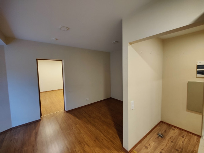 Kompakta izmēra birojs kopā ar virtuvi un WC.  Birojs sastāv no divām telpām + virtuve + duša Rīga - foto 7