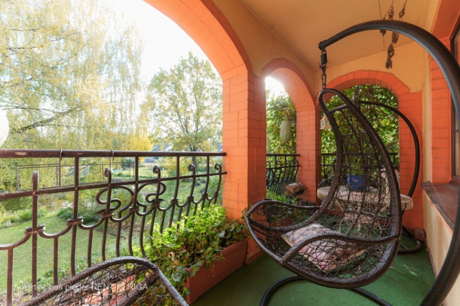 Izsmalcināta privātmāja ar dīķi Berģos  elegance, komforts un izcila dzīves kvalitāte Rīga - foto 9