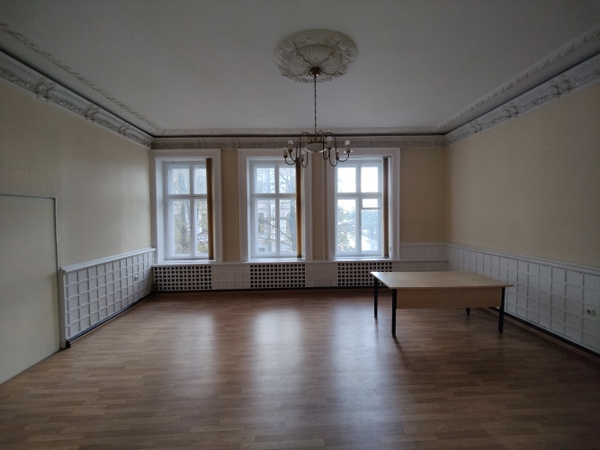Citadeles un Muitas ielu krustojums, ar ieeju no Citadeles ielas.  Birojs sastāv no 2 telpām - Rīga - foto 1