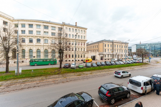 Biroja telpa reprezentablā ēkā Aspazijas bulvārī 32.  + telpas labā stāvoklī (foto ir no Rīga - foto 4