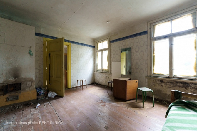 Tiek pārdots nekustamais īpašums kas satāv no  divām dzīvojamajām ēkām, vienas Rīga - foto 8