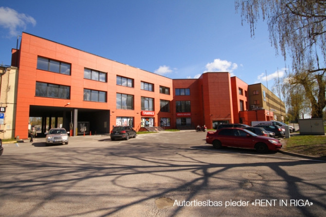 Svaigas telpas ar izlietni renovētā būvē Juglā, Brīvības gatvē 403.  Telpas var pielāgot Rīga - foto 9