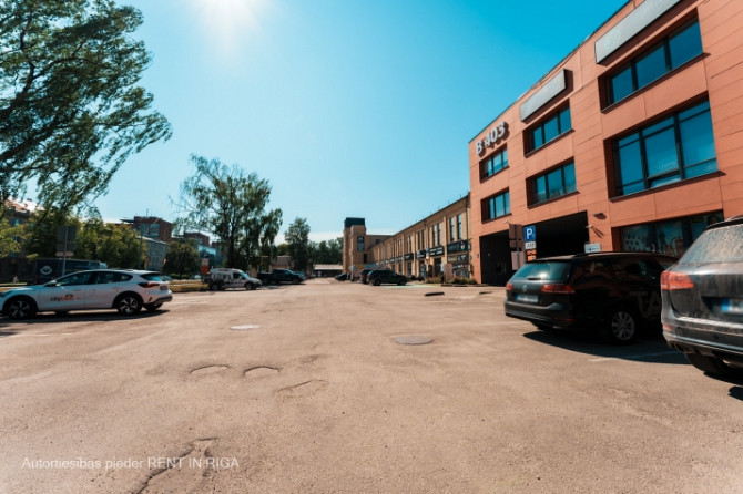 Svaigas telpas ar izlietni renovētā būvē Juglā, Brīvības gatvē 403.  Telpas var pielāgot Rīga - foto 8
