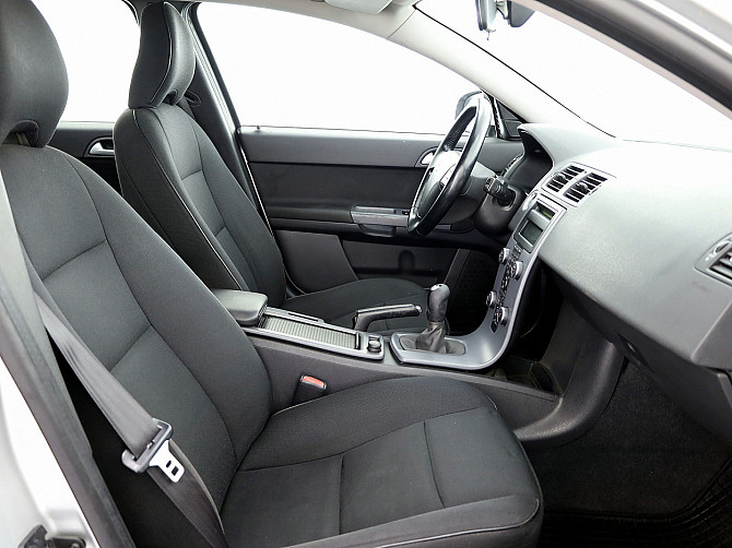Volvo V50 Facelift 1.6 D4 80kW Таллин - изображение 6