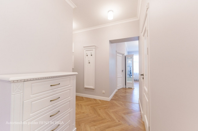 Piedāvājam ekskluzīvus 2-istabu apartamentus Rīgas centrā, jaunā rekonstruētā projektā Rīga - foto 8