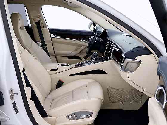 Porsche Panamera Turbo 4.8 368kW Tallina