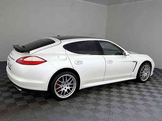 Porsche Panamera Turbo 4.8 368kW Tallina