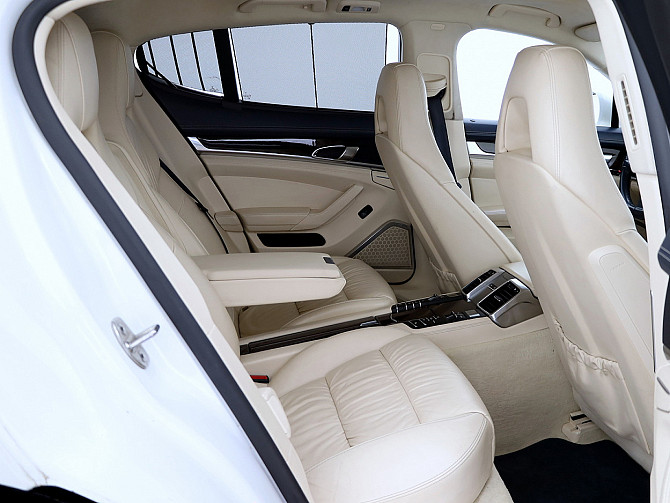 Porsche Panamera Turbo 4.8 368kW Tallina - foto 7
