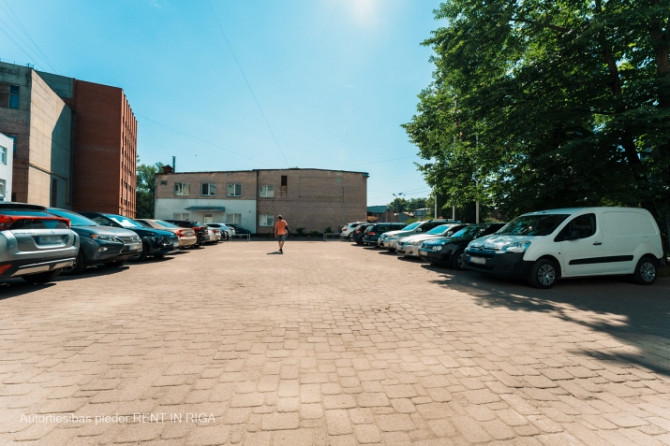 Biroja telpas biznes centrā 