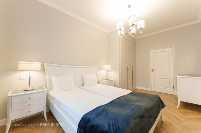 Piedāvājam ekskluzīvus trīs istabu apartamentus Rīgas centrā, jaunā rekonstruētā projektā Rīga - foto 9